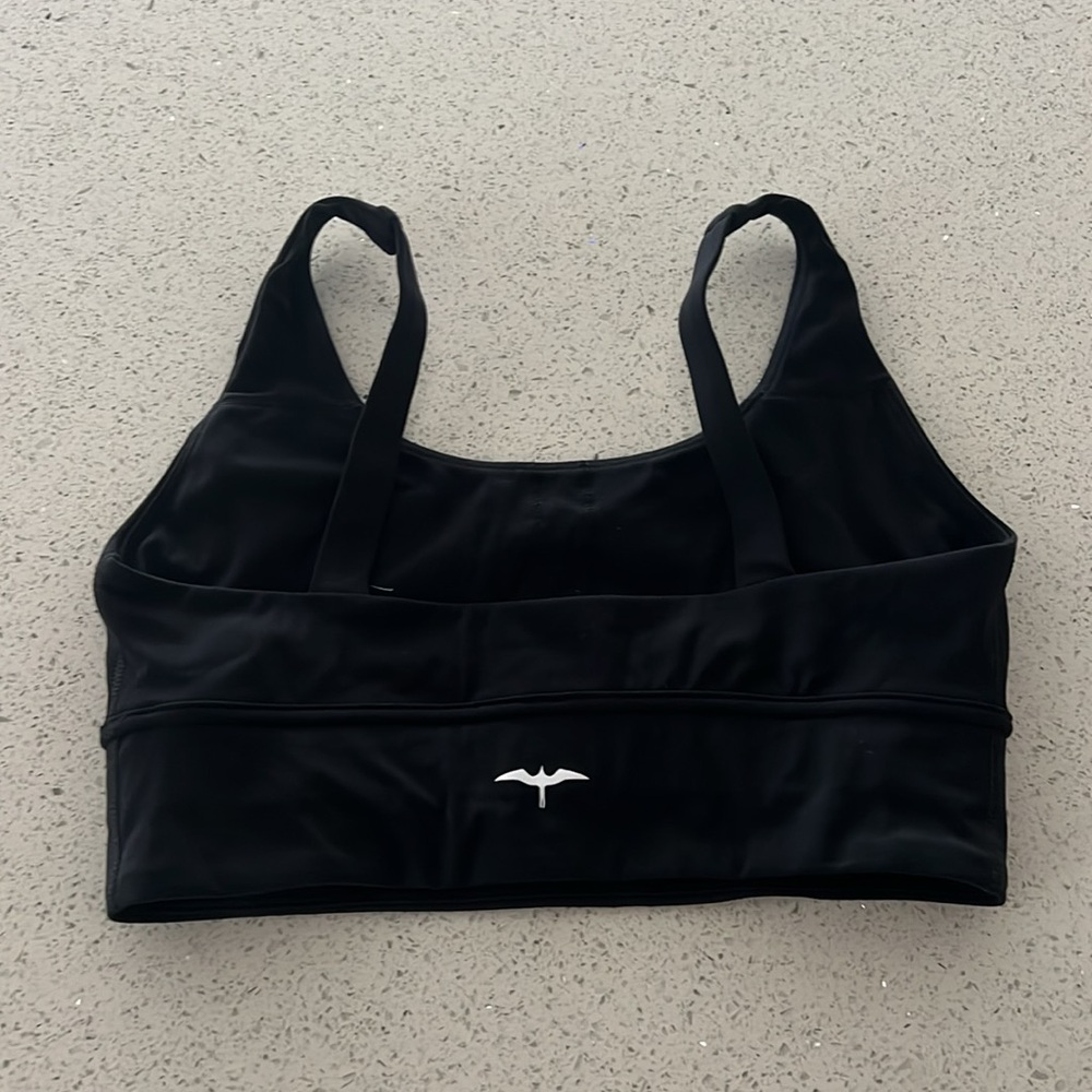 Iwa Company Sports Bra